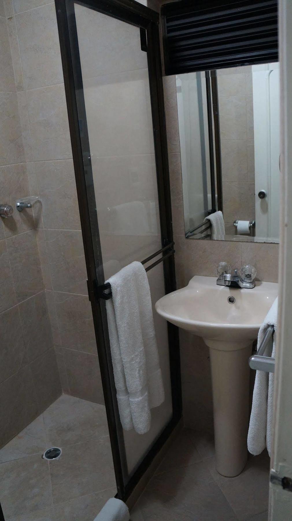 Hotel Lukas Μεντεγίν Εξωτερικό φωτογραφία